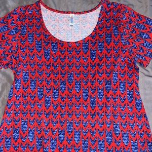 *BNWOT* Sz Large LulaRoe Classic T